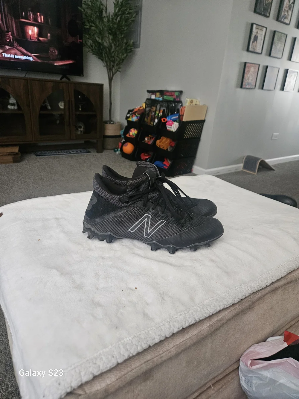 New Balance all black